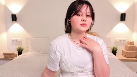 Snapshot of sebrinavisage chatting on 03-26-26, 05:46 sebrinavisage online show from 03-26-26, 05:46