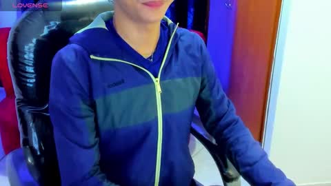 JUSTIN online show from 11-26-25, 12:28