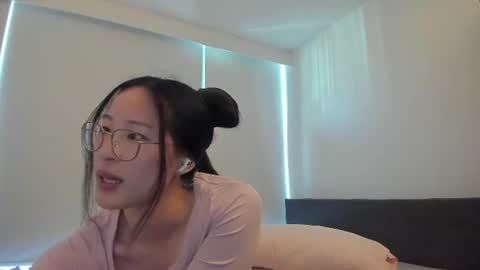 Angela online show from 06-18-26, 11:09