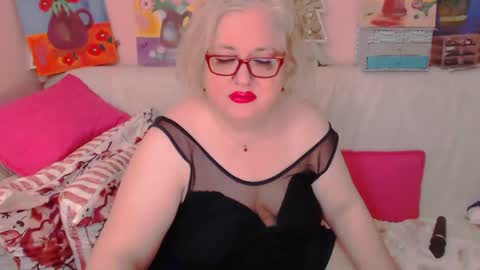 Snapshot of secretloverbbw chatting on 05-22-26, 07:30 Alice online show from 05-22-26, 07:30