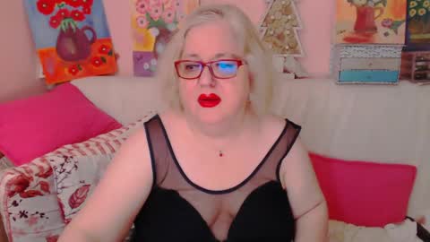 Snapshot of secretloverbbw chatting on 05-28-26, 07:22 Alice online show from 05-28-26, 07:22