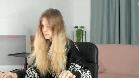 secrettier online show from 04-05-26, 05:04