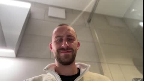 seducemepleae online show from 10-18-25, 06:08