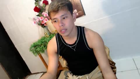 Snapshot of seductive_maxxx chatting on 05-08-26, 06:57 Max online show from 05-08-26, 06:57