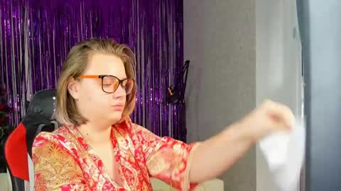 seductive_she_wolf online show from 01-26-25, 09:29