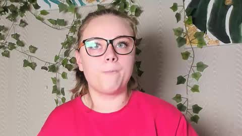 seductive_she_wolf online show from 11-02-25, 06:43