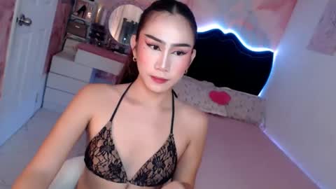 Snapshot of seductive_vana chatting on 05-16-26, 12:29 Vanessa online show from 05-16-26, 12:29