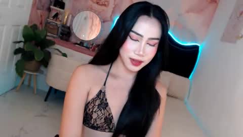 Snapshot of seductive_vana chatting on 05-29-26, 11:14 Vanessa online show from 05-29-26, 11:14