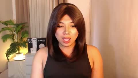 Snapshot of seductivedeluxe69 chatting on 02-03-26, 04:54 Deluxe online show from 02-03-26, 04:54