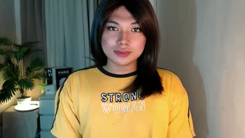 Snapshot of seductivedeluxe69 chatting on 02-22-26, 10:36 Deluxe online show from 02-22-26, 10:36