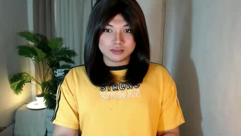 Snapshot of seductivedeluxe69 chatting on 03-01-26, 06:48 Deluxe online show from 03-01-26, 06:48