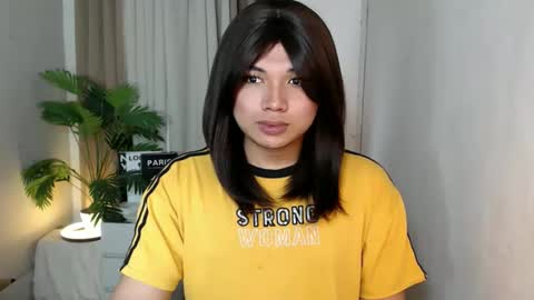 Snapshot of seductivedeluxe69 chatting on 03-02-26, 04:58 Deluxe online show from 03-02-26, 04:58