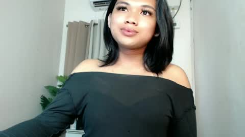 Deluxe online show from 06-22-26, 04:31