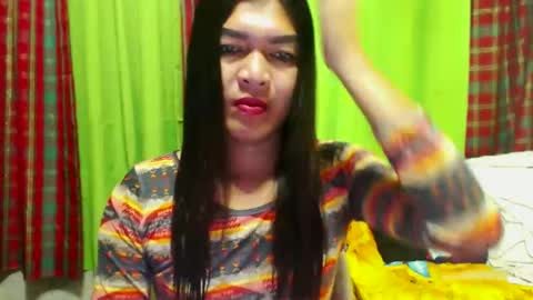 Snapshot of seductress_barvie chatting on 02-25-25, 06:25 Barbie online show from 02-25-25, 06:25