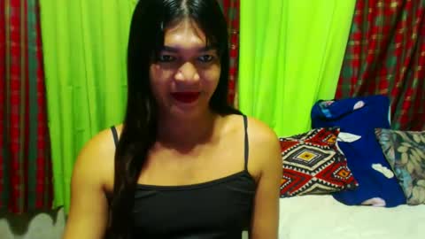 Snapshot of seductress_barvie chatting on 03-08-25, 12:20 Barbie online show from 03-08-25, 12:20