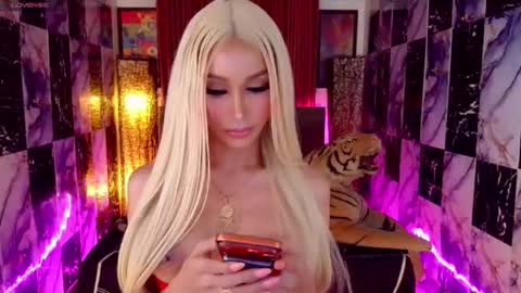 KATARINA LUST online show from 04-17-26, 09:56