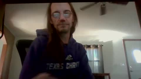 Snapshot of seeaaronscock chatting on 01-28-25, 04:08 Aaron Guitar online show from 01-28-25, 04:08
