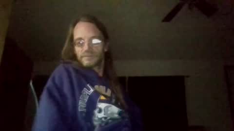 Snapshot of seeaaronscock chatting on 11-06-25, 09:10 Aaron Guitar online show from 11-06-25, 09:10
