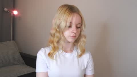 Snapshot of seebunny chatting on 06-01-26, 05:25 See Its honey bunny im Lana online show from 06-01-26, 05:25