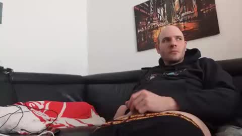 Sebastian online show from 03-08-26, 09:13