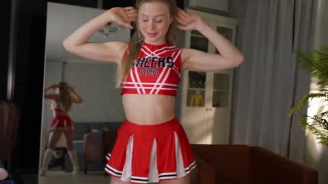 Jess online show from 11-21-25, 04:11