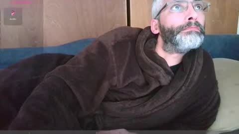 Snapshot of seewolf1000 chatting on 12-21-24, 11:22 seewolf1000 online show from 12-21-24, 11:22