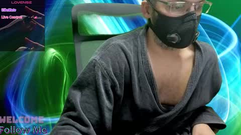 Snapshot of seewolf1000 chatting on 11-02-25, 08:17 seewolf1000 online show from 11-02-25, 08:17