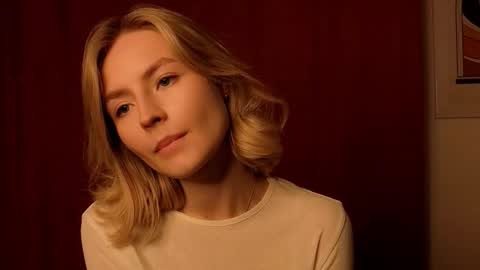 Eva online show from 12-21-25, 12:23