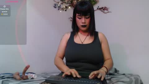 Snapshot of selen_extasis chatting on 04-27-26, 02:20 Selen online show from 04-27-26, 02:20
