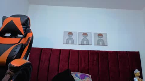 Selena online show from 10-22-25, 12:05