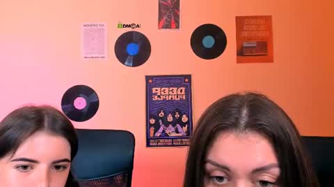 Snapshot of selena_crystal chatting on 07-19-26, 09:57 selena online show from 07-19-26, 09:57