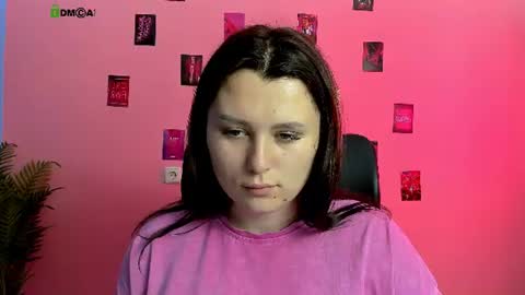 Snapshot of selena_crystal chatting on 07-25-26, 06:49 selena online show from 07-25-26, 06:49