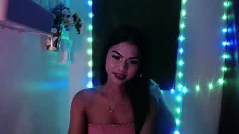 selena_fox2000 online show from 04-18-26, 10:41