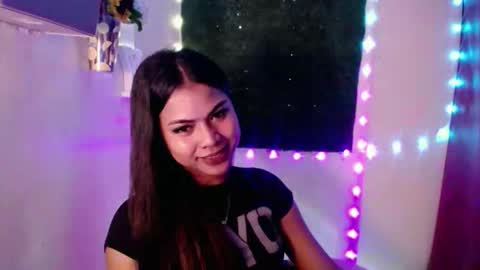 selena_fox2000 online show from 04-21-26, 05:03
