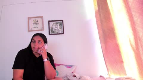 Karen online show from 11-17-25, 01:50