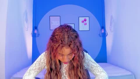 Selena online show from 10-19-25, 12:06