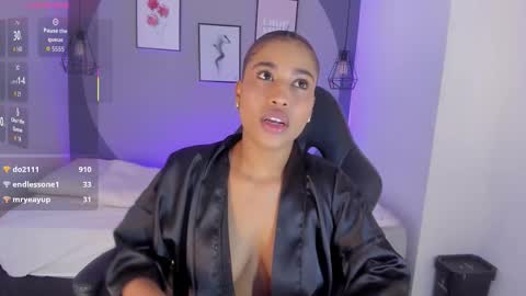 Selena online show from 11-03-25, 04:58