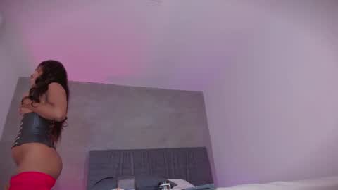 Selena online show from 06-19-26, 04:17