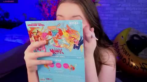 Selena online show from 10-31-25, 05:52