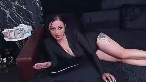 Snapshot of selena_vixen chatting on 07-07-26, 06:47 Selene online show from 07-07-26, 06:47