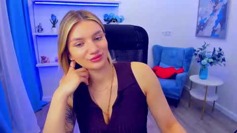 selenaemoore online show from 05-13-26, 03:37