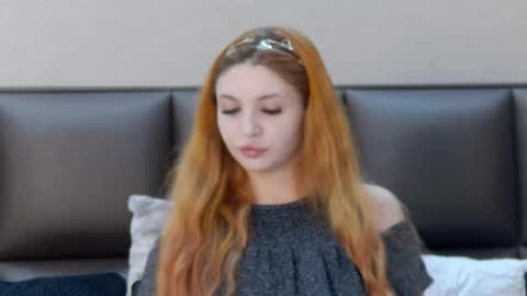 SelenaHanson online show from 06-17-26, 12:29