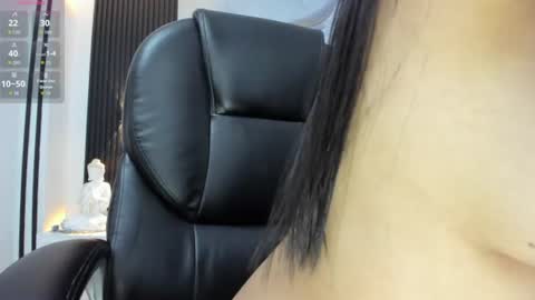 selene_diior online show from 07-30-26, 10:25