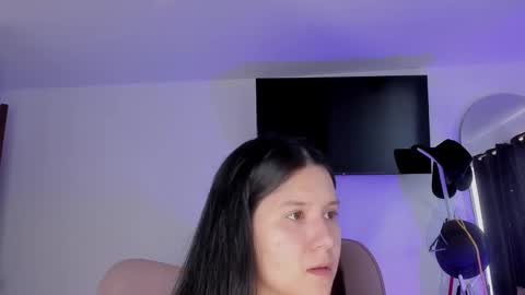 Snapshot of selene_king22 chatting on 09-15-25, 01:00 Alejandra  online show from 09-15-25, 01:00