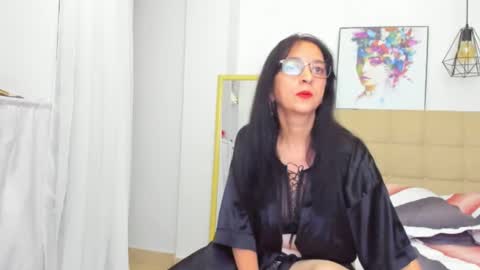 Selene  online show from 01-25-25, 05:29