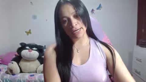 Snapshot of selene_mixx chatting on 04-01-26, 08:06 selene_mixx online show from 04-01-26, 08:06