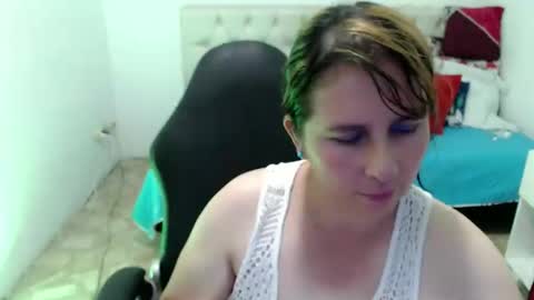 selene online show from 04-17-26, 01:47