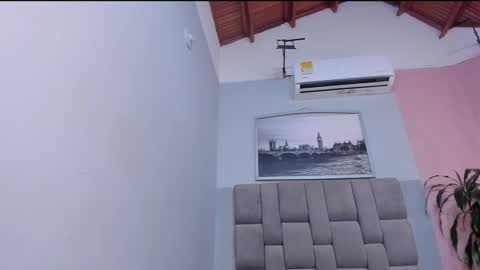 Selene online show from 12-21-25, 04:25