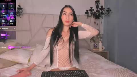 Selenee online show from 03-08-25, 03:35