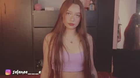 Snapshot of selenee___e chatting on 01-16-25, 03:23 selene online show from 01-16-25, 03:23